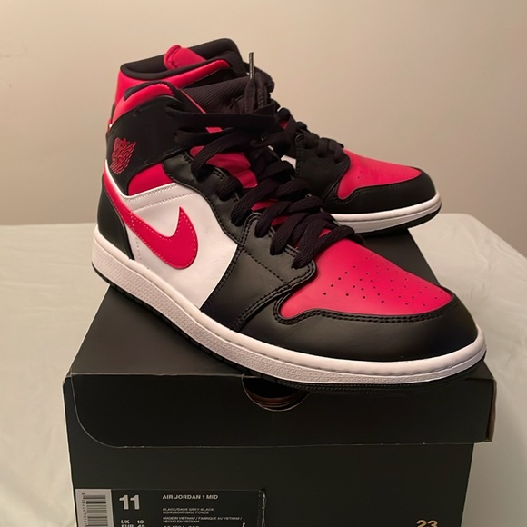 Nike Air Jordan sneakers - Picture 2 of 4